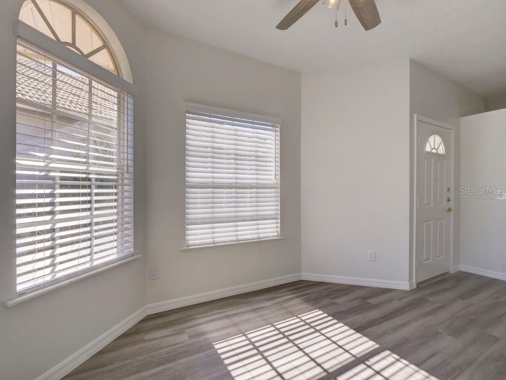 9013 HEATHLAND COURT — photo 4