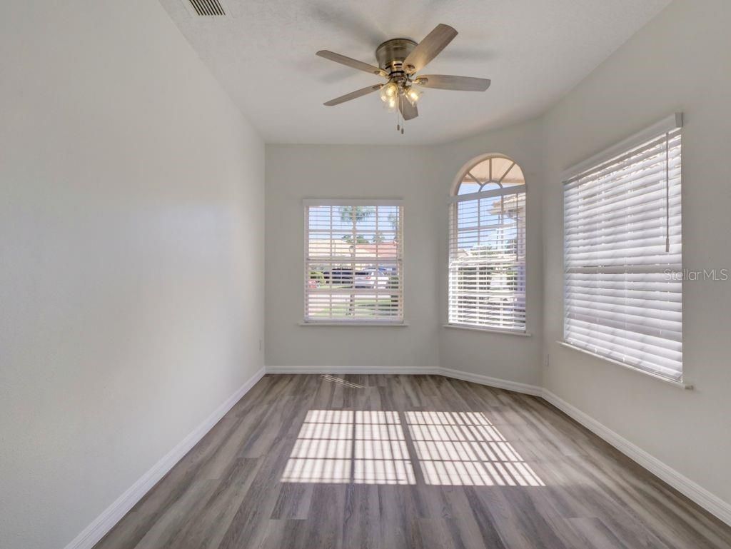 9013 HEATHLAND COURT — photo 5