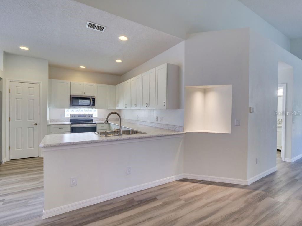 9013 HEATHLAND COURT — photo 9