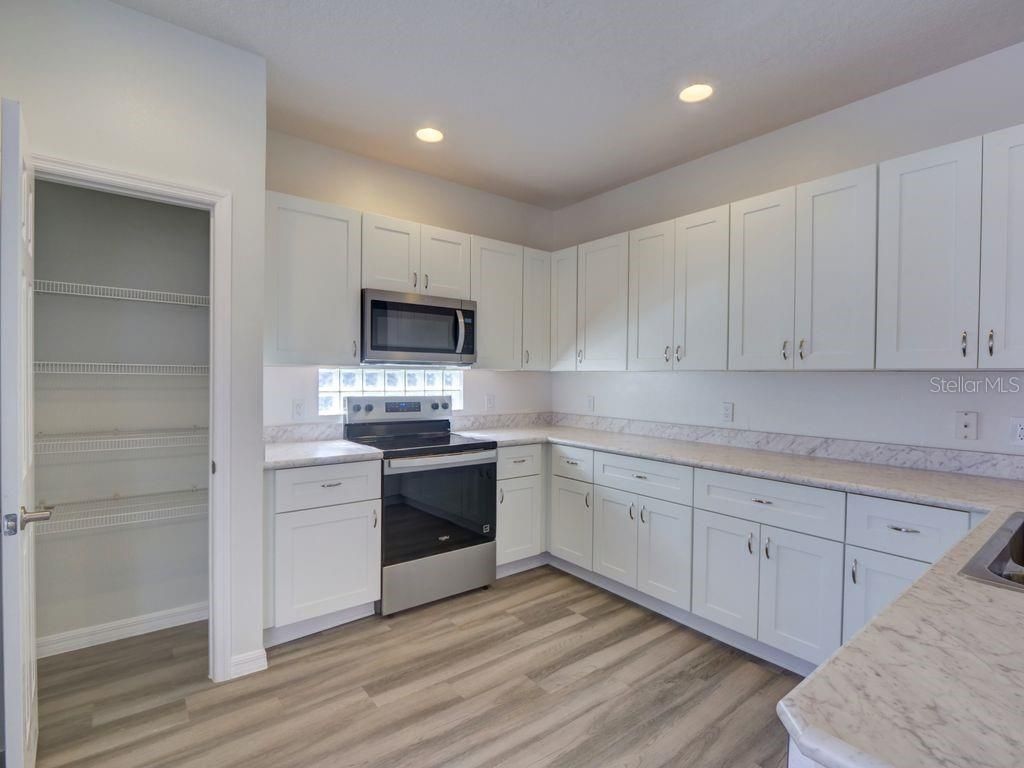 9013 HEATHLAND COURT — photo 14