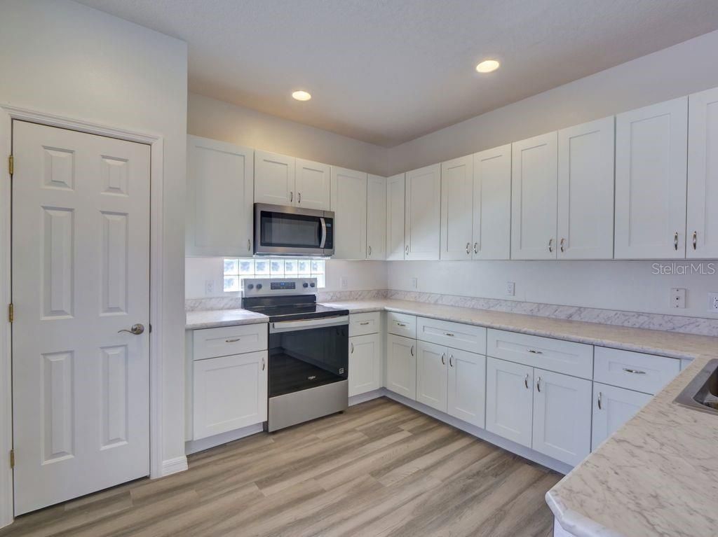9013 HEATHLAND COURT — photo 16