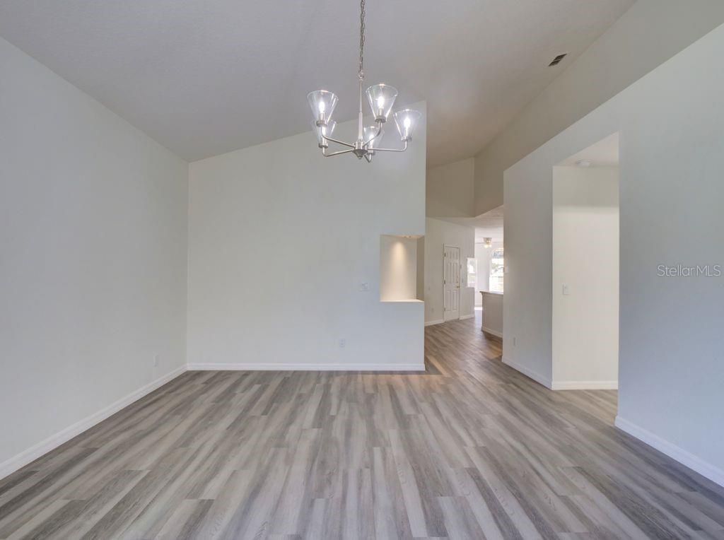 9013 HEATHLAND COURT — photo 21