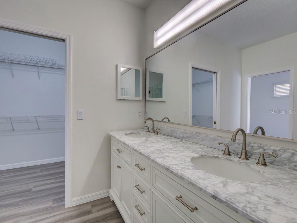 9013 HEATHLAND COURT — photo 31