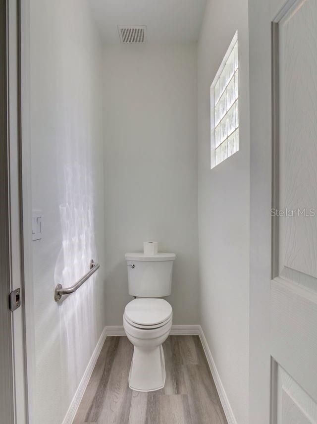 9013 HEATHLAND COURT — photo 35