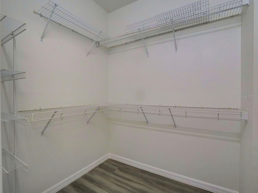 9013 HEATHLAND COURT — photo 36