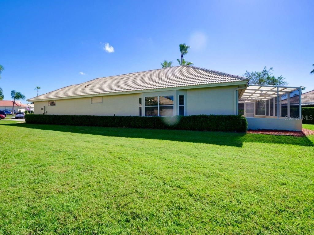 9013 HEATHLAND COURT — photo 45