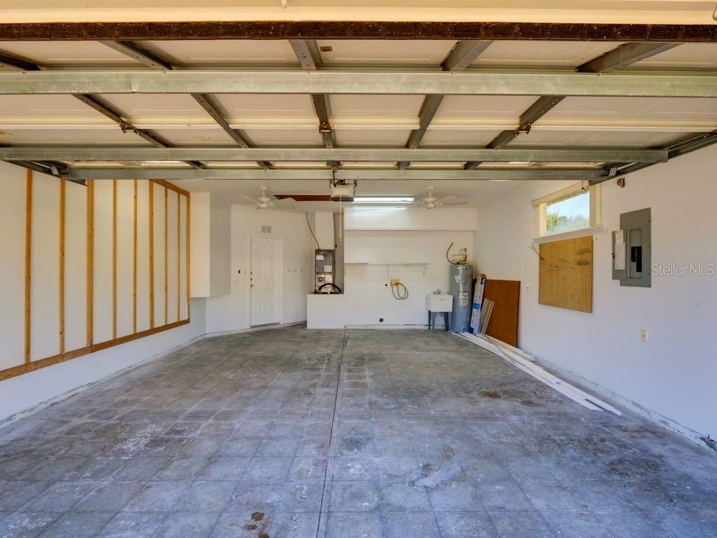 9013 HEATHLAND COURT — photo 48