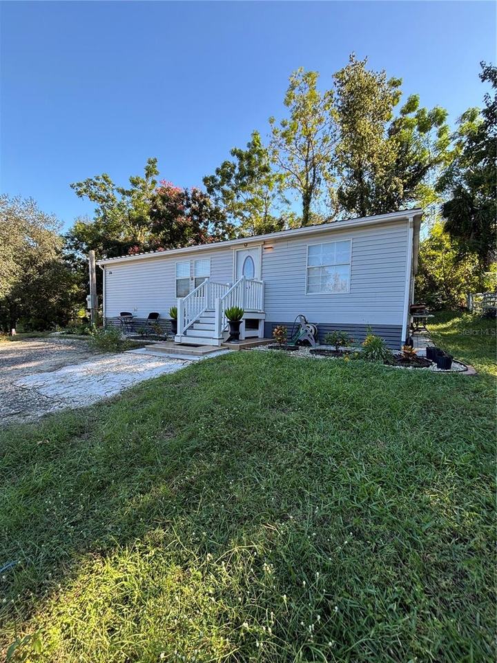 214 MORNINGSIDE AVENUE, LADY LAKE, FL