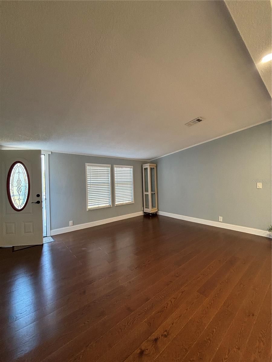 214 MORNINGSIDE AVENUE — photo 4