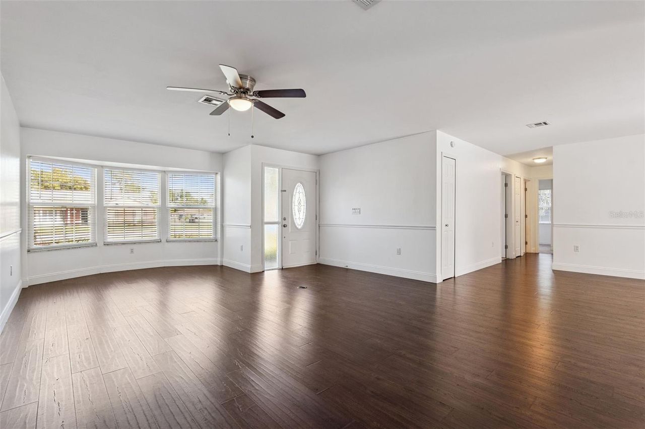 5246 ROYAL OAK DRIVE — photo 7