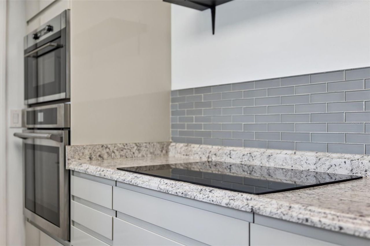 5246 ROYAL OAK DRIVE — photo 16