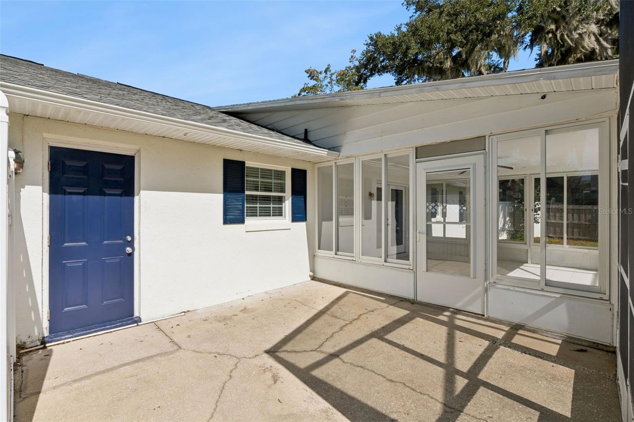 5246 ROYAL OAK DRIVE — photo 31