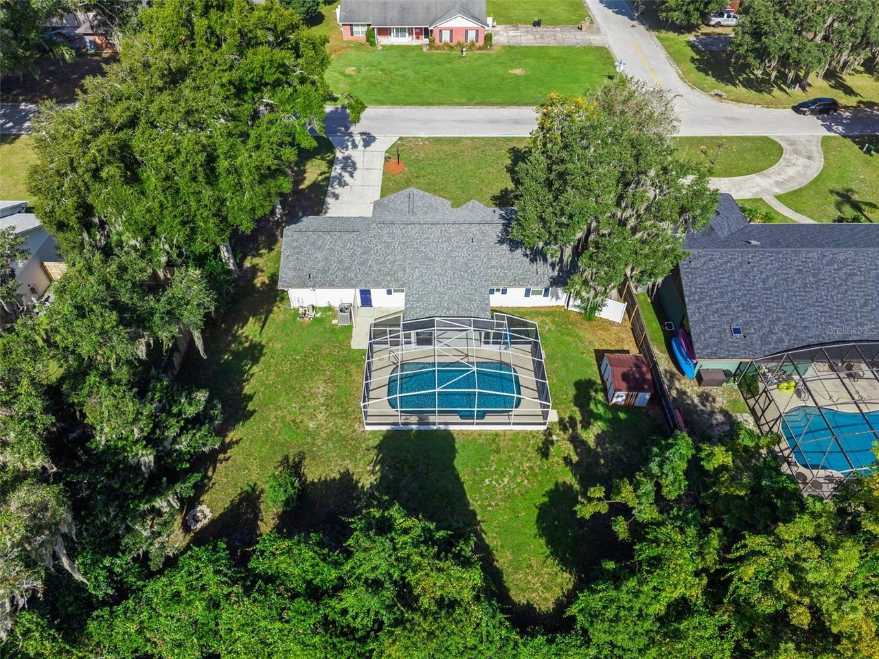 5246 ROYAL OAK DRIVE — photo 32
