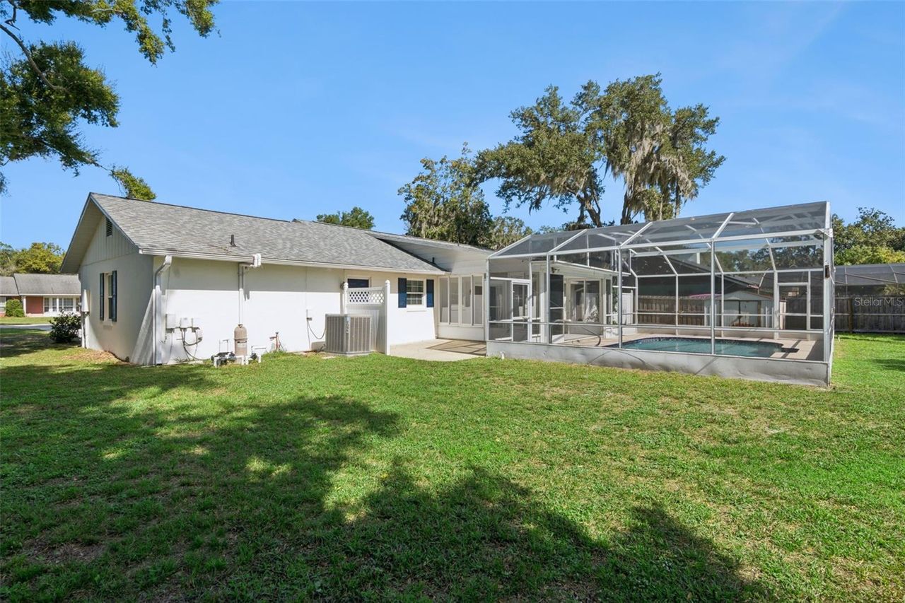 5246 ROYAL OAK DRIVE — photo 36