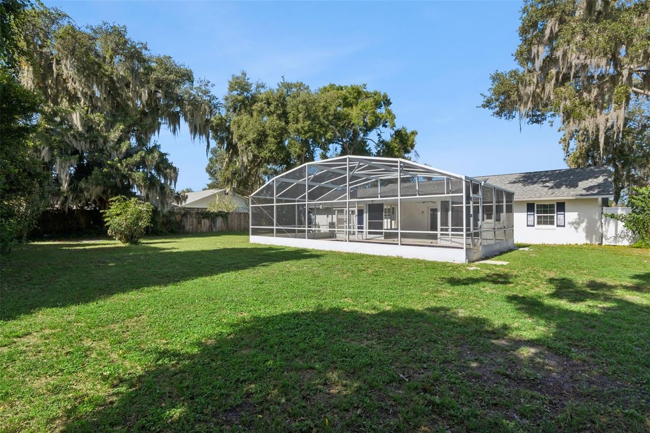 5246 ROYAL OAK DRIVE — photo 38