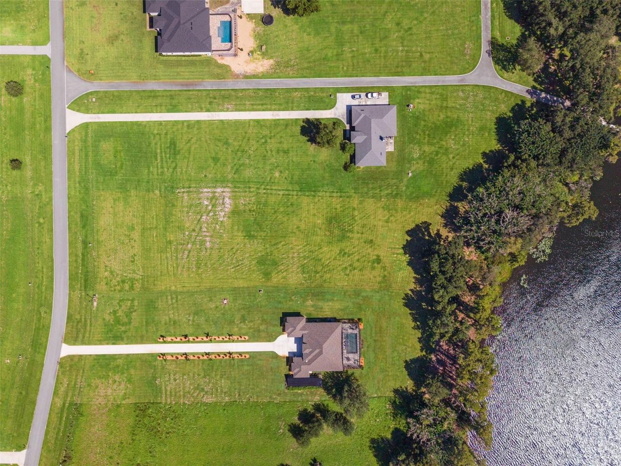 5084 LAKESHORE RANCH ROAD — photo 2