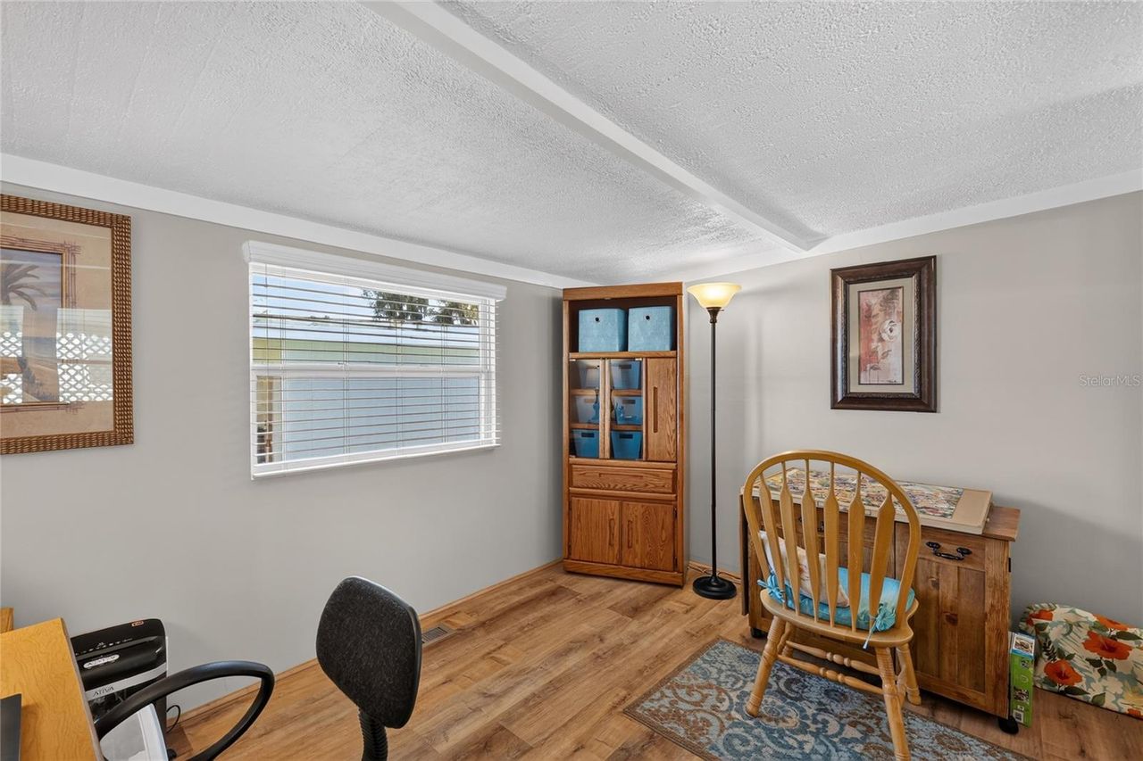 565 TAMMI DRIVE — photo 8