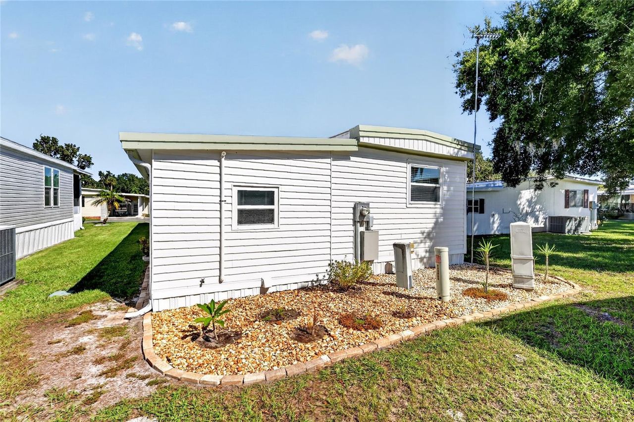 565 TAMMI DRIVE — photo 25