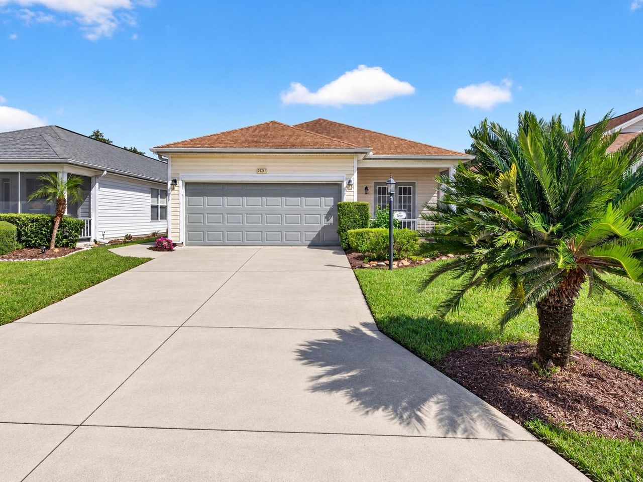 25247 CRANES ROOST CIRCLE — photo 1