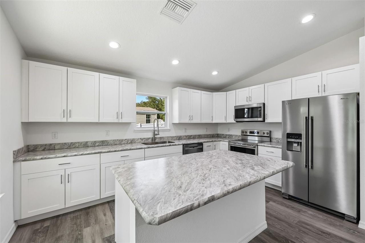 40091 OAKRIDGE DRIVE — photo 10