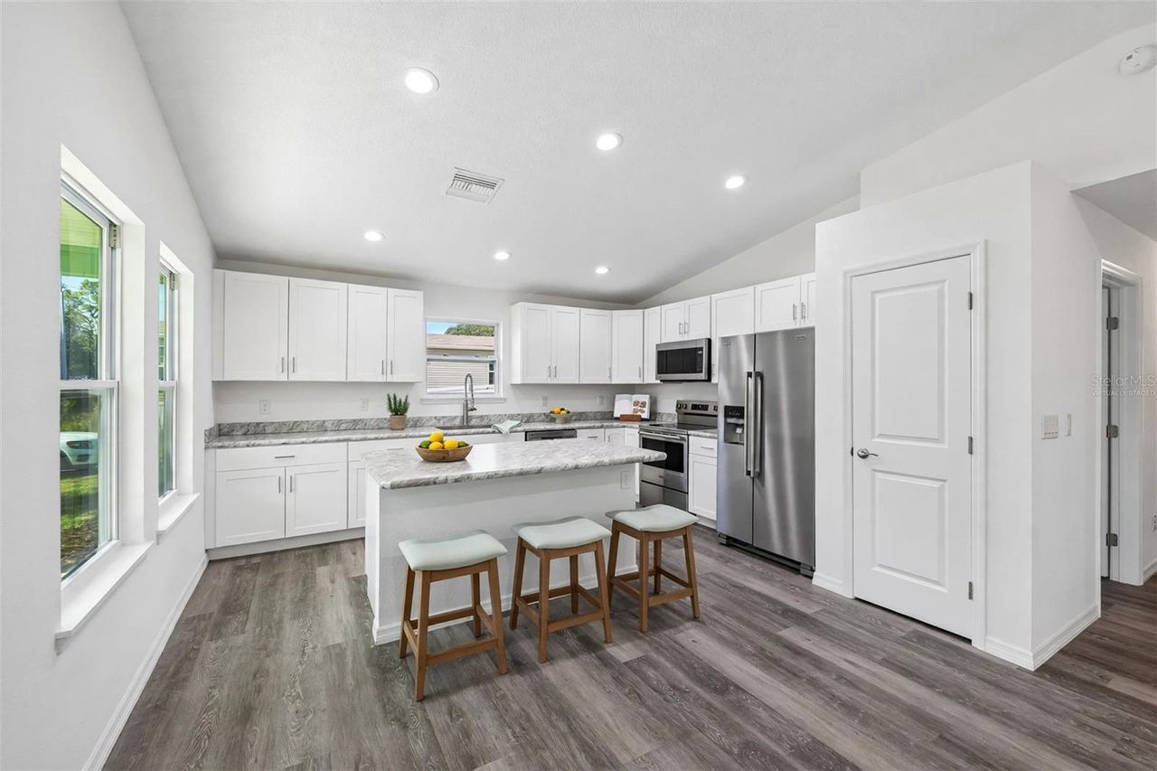 40091 OAKRIDGE DRIVE — photo 12