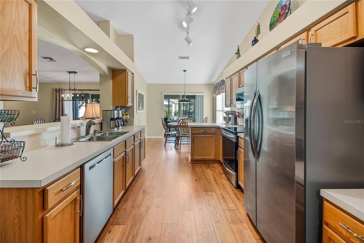 1019 MEADOWBEND DRIVE — photo 13