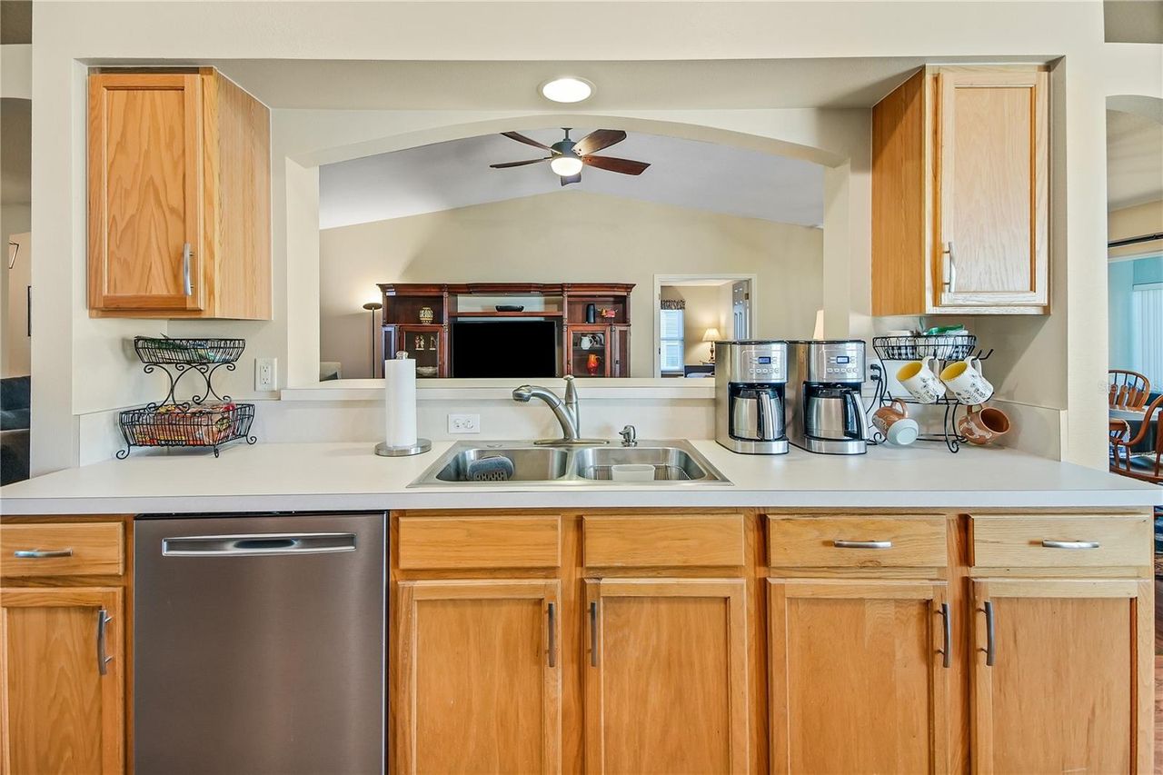 1019 MEADOWBEND DRIVE — photo 14