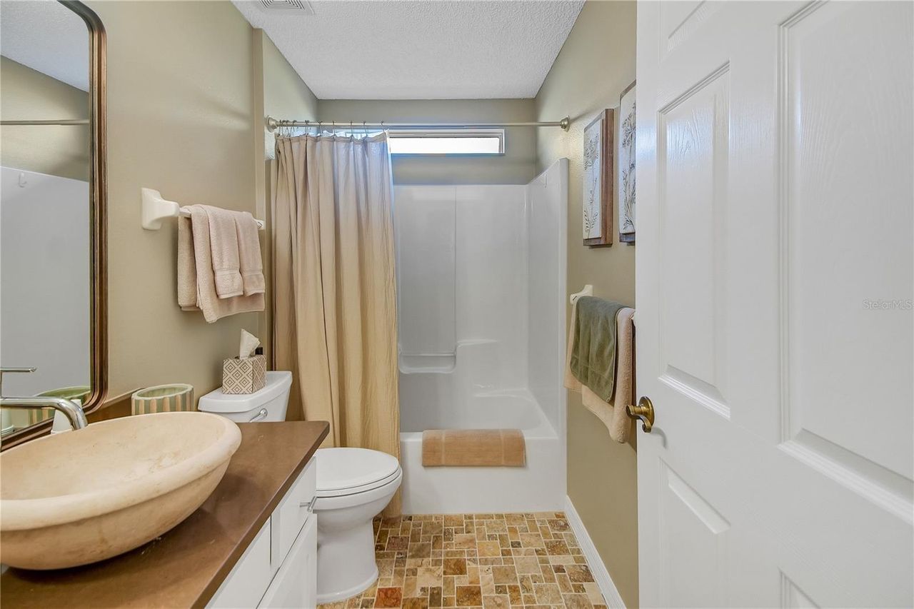1019 MEADOWBEND DRIVE — photo 40