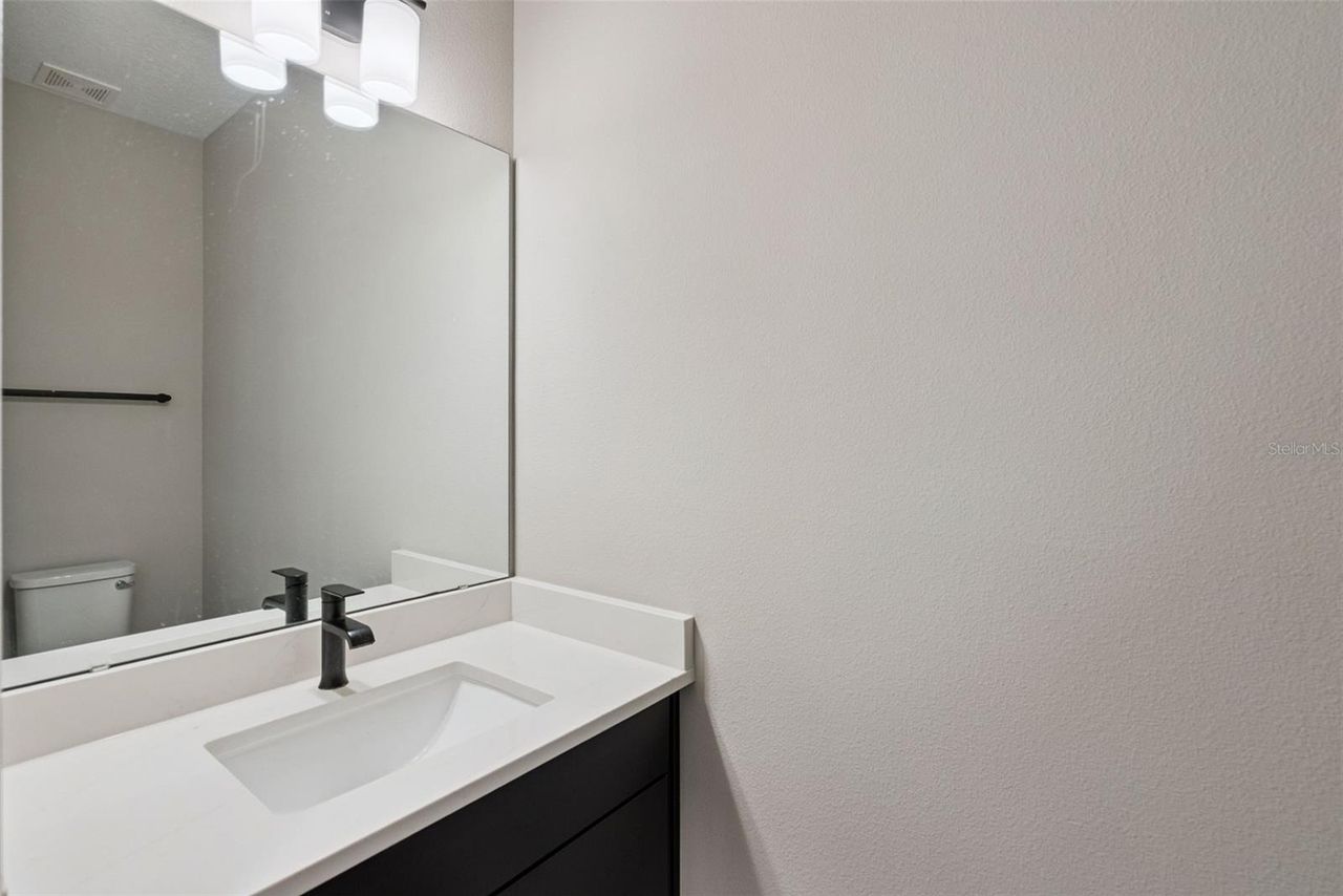 4417 LIONS GATE AVENUE — photo 28