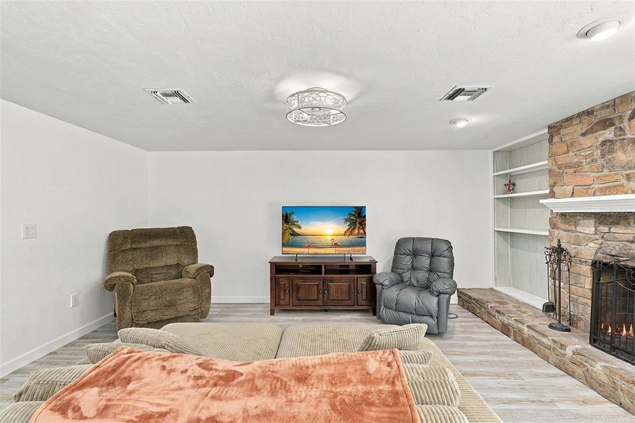 2460 CROOKED LAKE CLUB BOULEVARD — photo 20