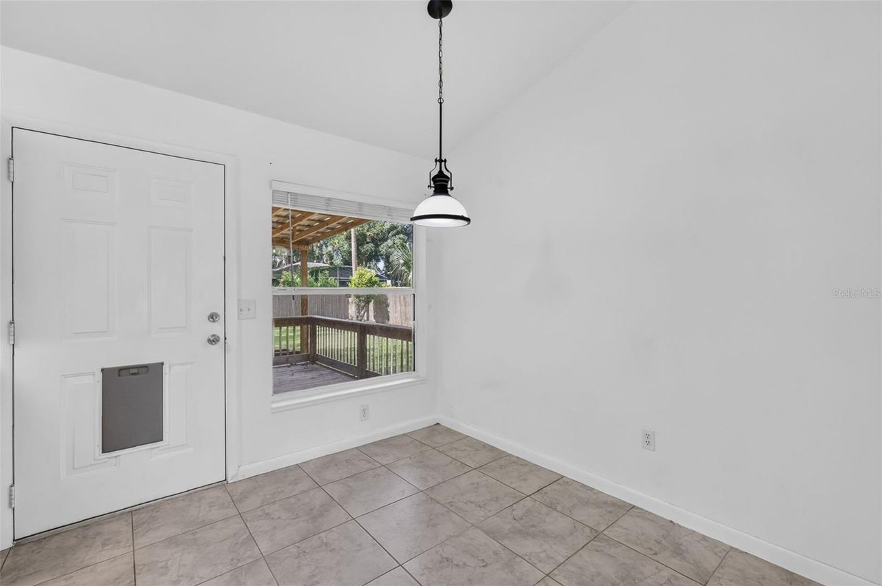 906 KENTUCKY BOULEVARD — photo 10