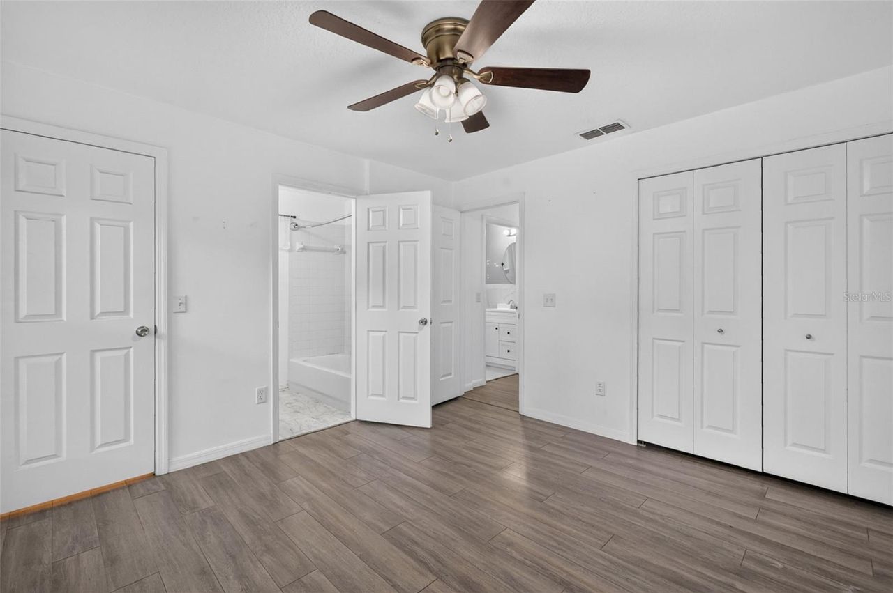 906 KENTUCKY BOULEVARD — photo 12