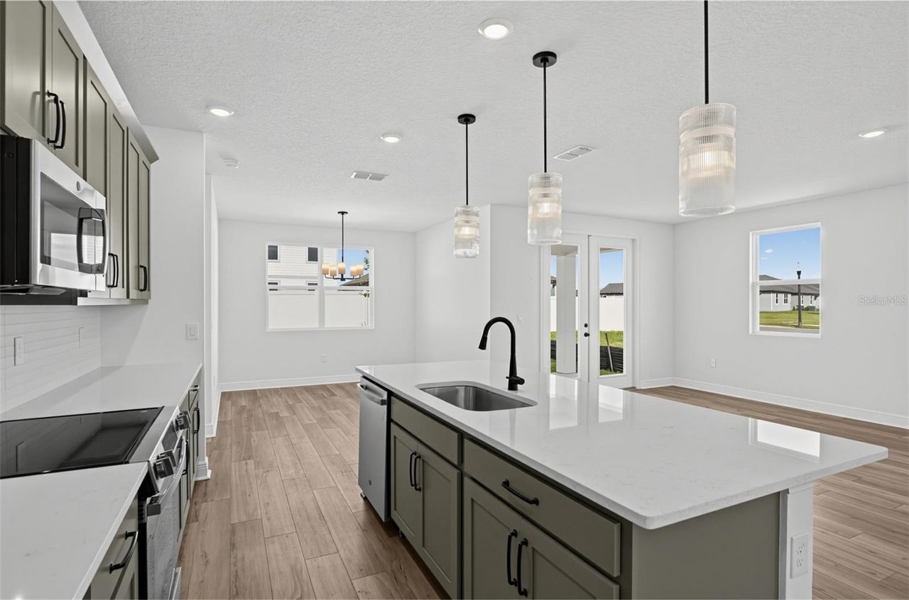 30139 EMERALD FOREST DRIVE — photo 9