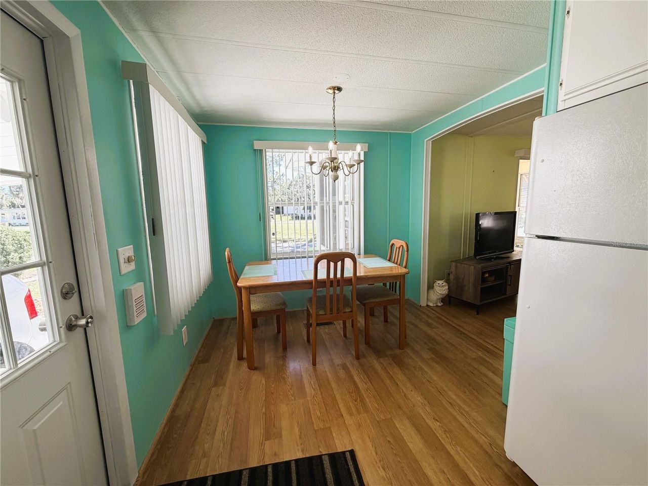353 HAWTHORNE BOULEVARD — photo 8