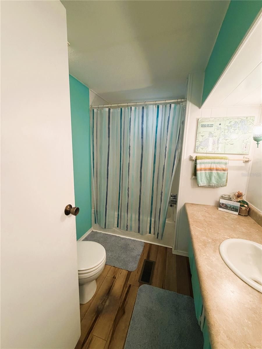 353 HAWTHORNE BOULEVARD — photo 21