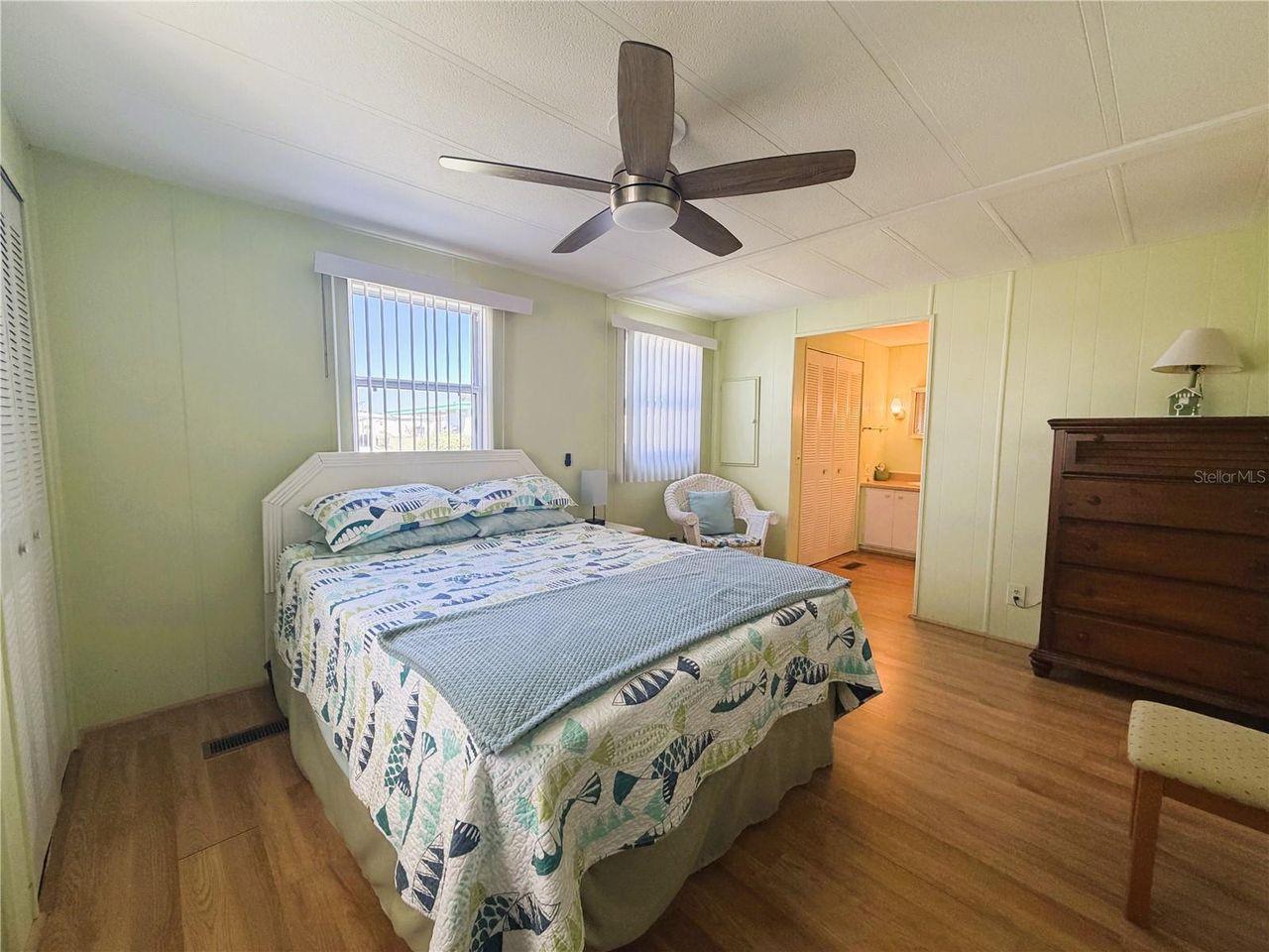 353 HAWTHORNE BOULEVARD — photo 25