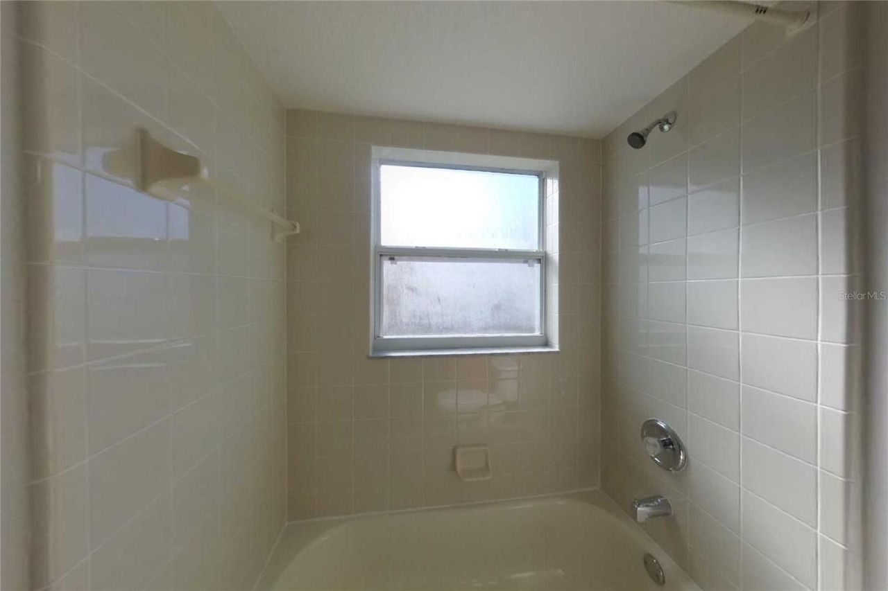 Address withheld by seller — photo 18