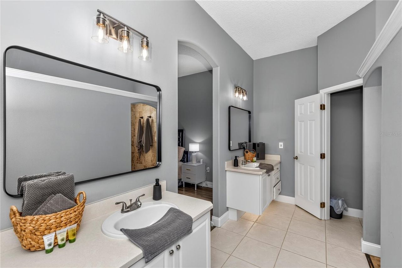 10240 BARRINGTON COURT — photo 14