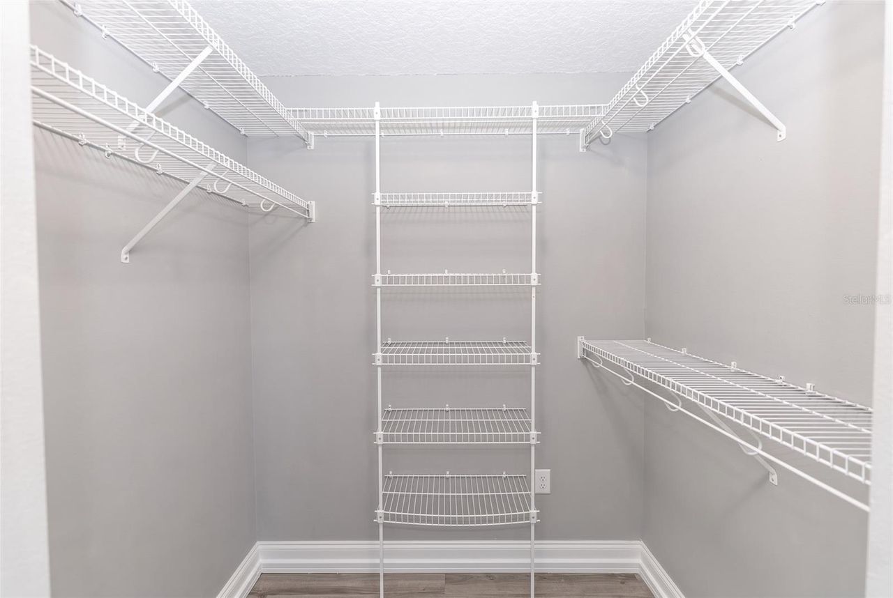 10240 BARRINGTON COURT — photo 35