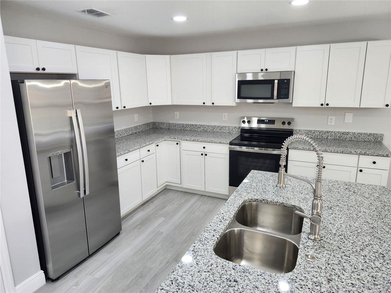 3069 TOBAGO AVENUE — photo 4