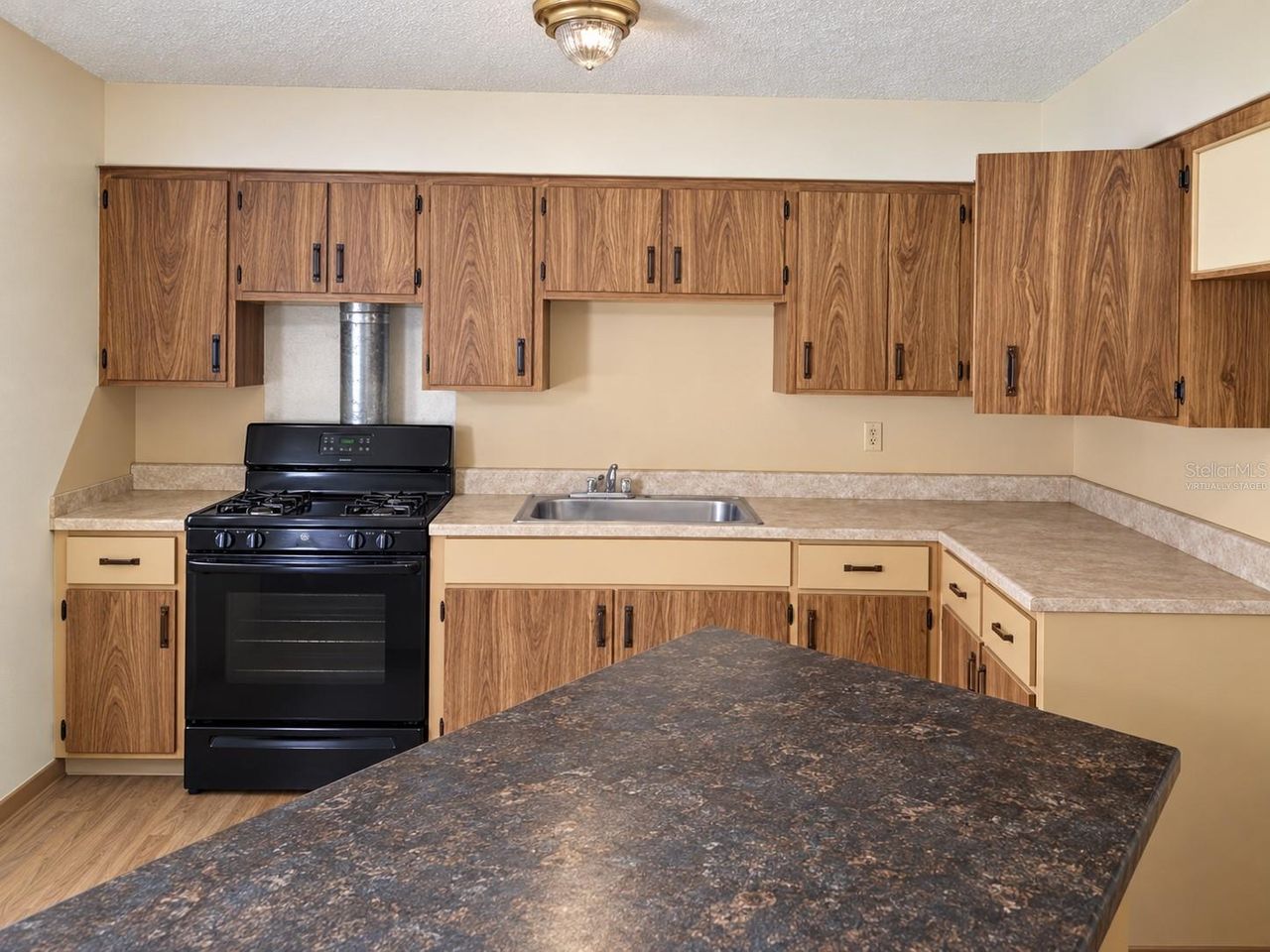 1311 CLAYTON STREET — photo 5