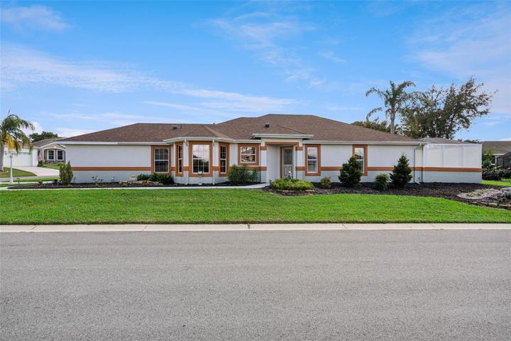 4900 CANOE COURT, TAVARES, FL