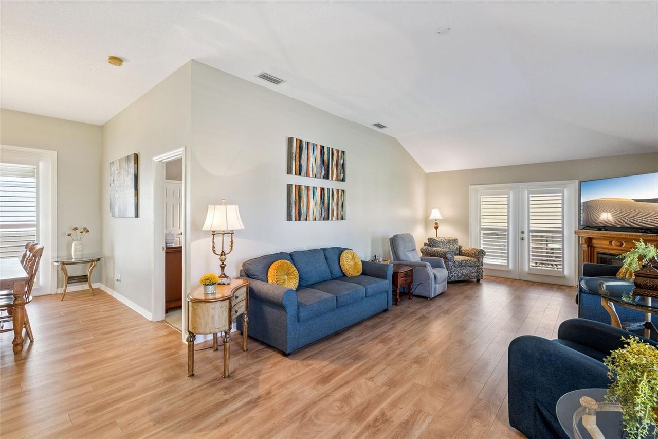4900 CANOE COURT — photo 3