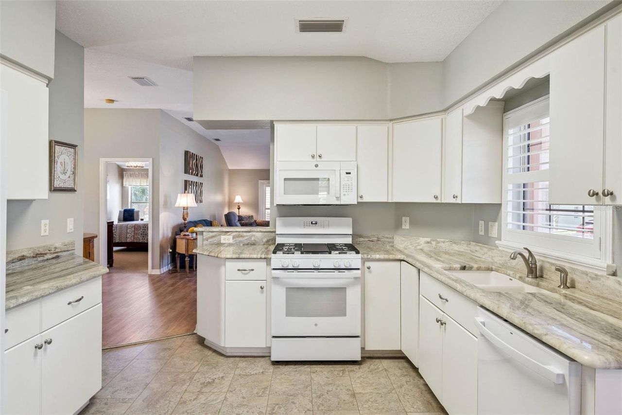 4900 CANOE COURT — photo 4