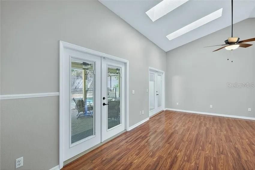 112 MADRONA DRIVE — photo 13