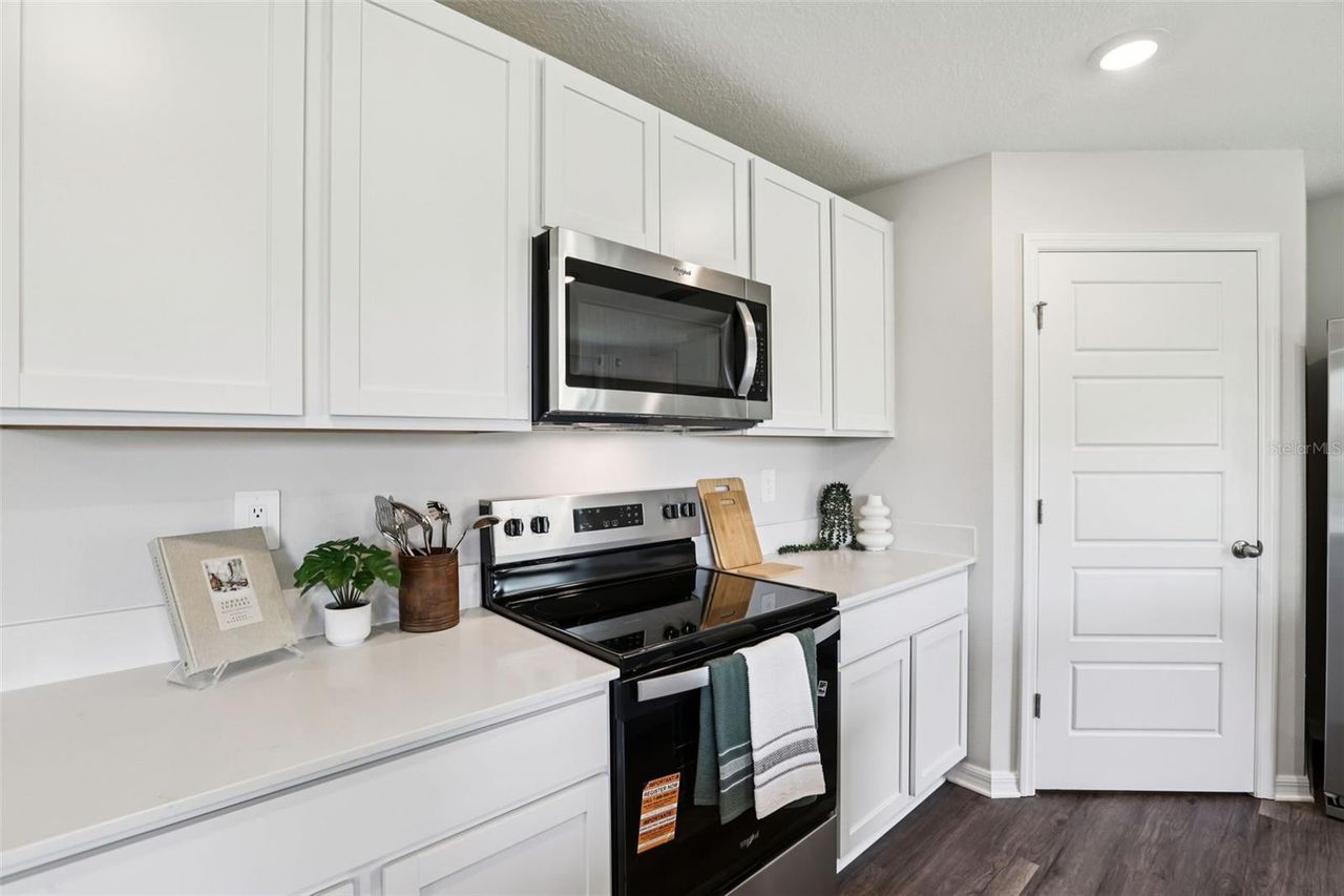 159 DUCKWEED AVENUE — photo 14