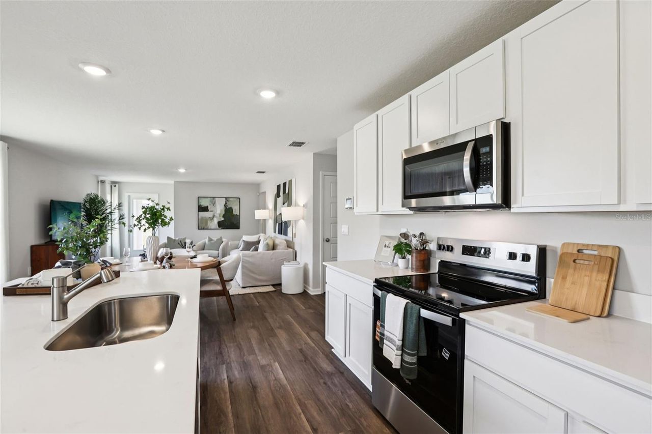 159 DUCKWEED AVENUE — photo 16