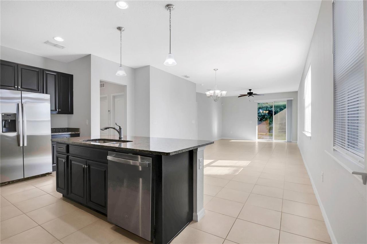 17432 PAINTED LEAF WAY — photo 4