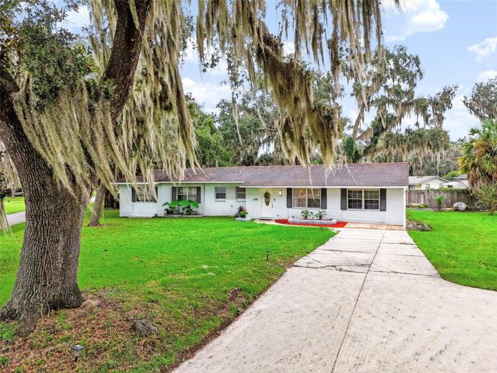 1020 COTTONWOOD STREET, LEESBURG, FL