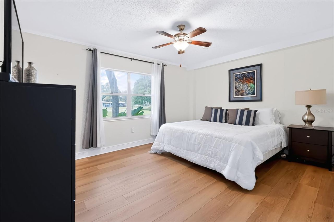 1020 COTTONWOOD STREET — photo 10